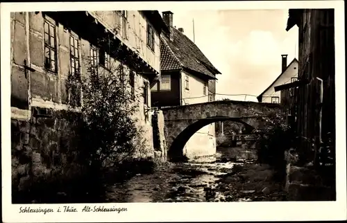 Ak Schleusingen in Thüringen, Partie in Alt-Schleusingen, Fluss, Brücke