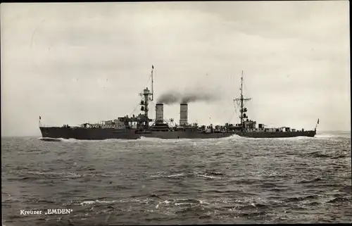 Ak Deutsches Kriegsschiff, Emden, Kreuzer