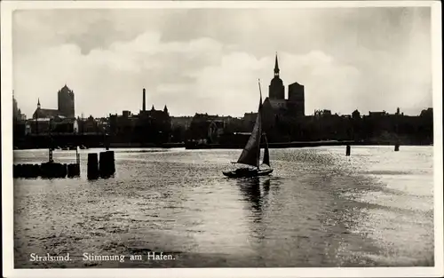 Ak Stralsund in Vorpommern, Stimmung am Hafen