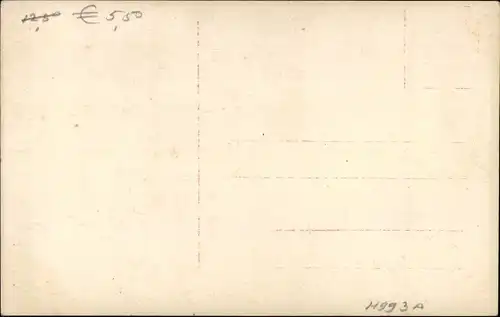 Foto Ak Portrait einer Frau im Mantel, Blume, Hut