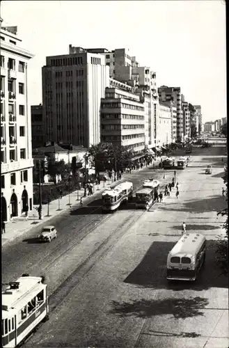 Ak Bukarest Rumänien, Strassenansicht, Straßenbahn