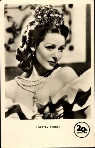 Ak Schauspielerin Loretta Young, Portrait, Schmuck