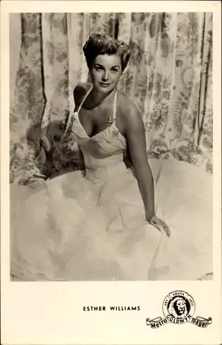 Ak Schauspielerin und Schwimmerin Esther Williams, Portrait, Kleid