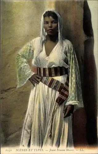 Ak Scenes et Types, Jeune Femme Maure, Maghreb