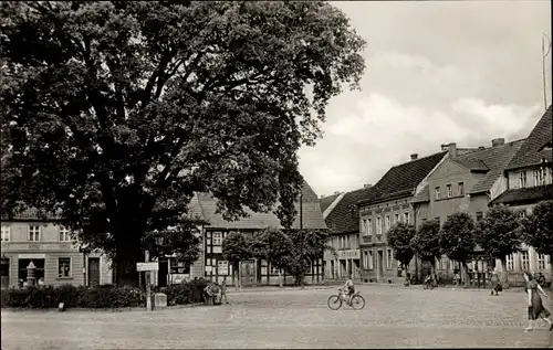 Ak Uebigau-Wahrenbrück, Marktplatz