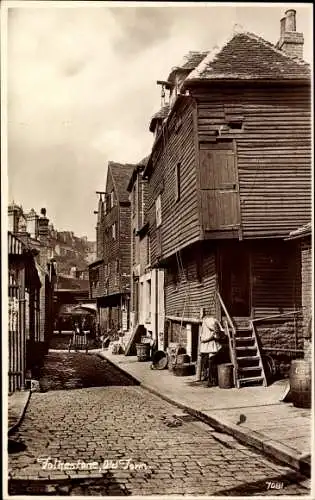 Postcard Folkestone Kent England, Old Town fishermen's cottages