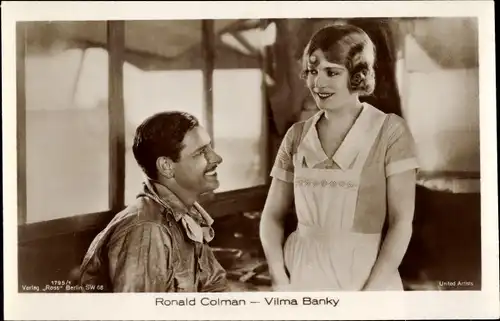 Ak Schauspieler Ronald Colman und Vilma Banky, Filmszene