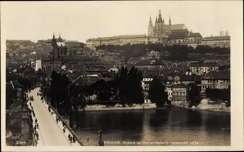 Ak Praha Prag Tschechien, Pohled se Staromestske mostece veze