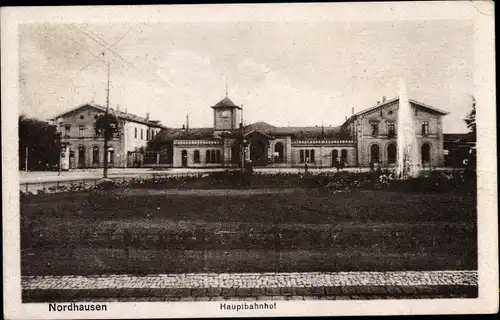 Ak Nordhausen in Thüringen, Hauptbahnhof, Straßenansicht