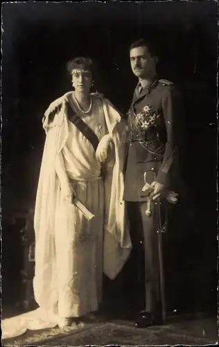 Foto Ak Großherzogin Charlotte von Luxemburg, Felix von Bourbon-Parma, Portrait