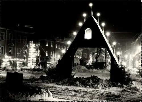 Ak Schneeberg im Erzgebirge, 500 Jahrfeier 1971, Kaue und Pyramide, Winter