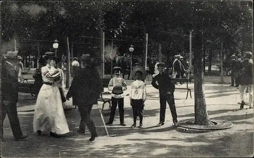 Ak Bad Kissingen Unterfranken Bayern, Im Kurgarten