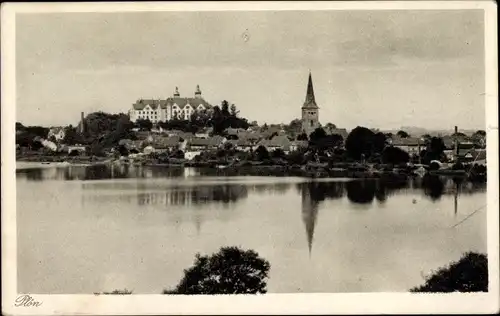 Ak Plön in Holstein, Blick übers Wasser zum Ort, Panorama