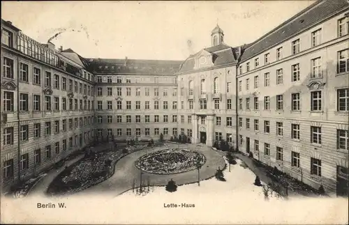 Ak Berlin Schöneberg, Lette Haus, Viktoria Luise Platz 6, Innenhof