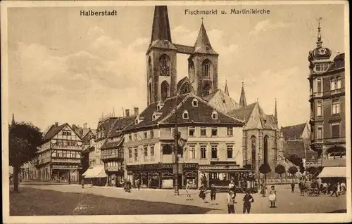 Ak Halberstadt am Harz, Fischmarkt und Martinikirche