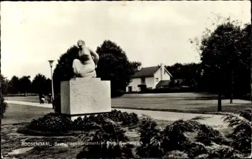 Ak Roosendaal Nordbrabant Niederlande, Coenenpark, Bevrijdingsmonument