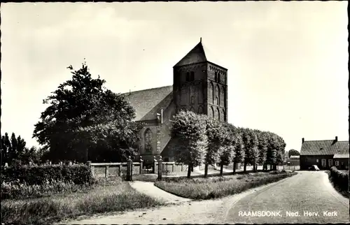 Ak Raamsdonk Nordbrabant Niederlande, Ned. Herv. Kerk