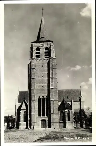 Ak Wouw Nordbrabant, R. K. Kerk