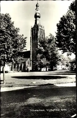Ak Hilvarenbeek Nordbrabant, Vrijthof met toren