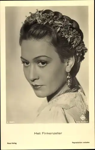 Ak Schauspielerin Heli Finkenzeller, Portrait, Ross Verlag A 3029/1