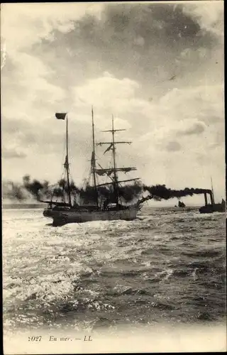 Ak En mer, Segelschiff auf dem Meer