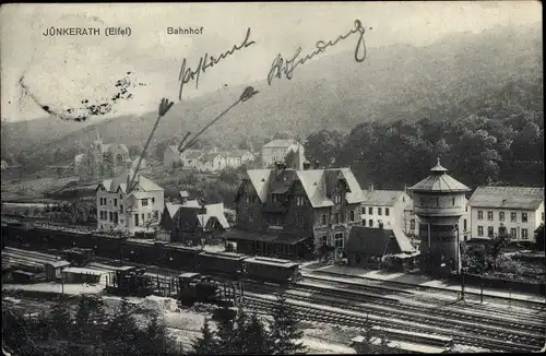 Ak Jünkerath in der Eifel, Bahnhof, Blick aus der Vogelschau