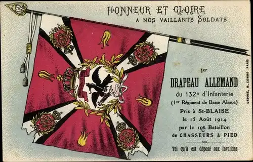 Ak Frankreich, eroberte deutsche Regimentsfahne, Drapeau Allemand du 132e d'Infanterie