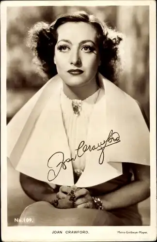 Ak Schauspielerin Joan Crawford, Portrait, Autogramm