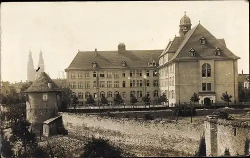 Foto Ak Speyer, Stadtmauer, Schule, St. Josephskirche