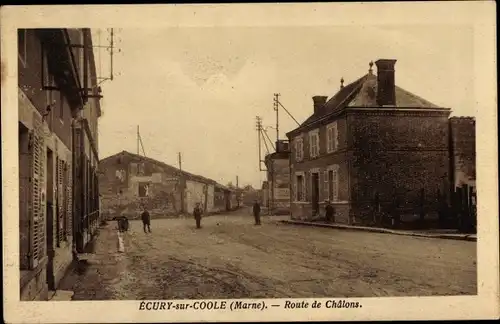 Ak Écury sur Coole Marne, Route de Chalons