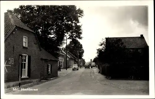 Ak Mill Nordbrabant, Hoofdstraat