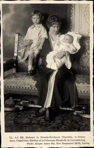 Ak Großherzogin Charlotte von Luxemburg, Prinz Jean, Prinzessin Elisabeth, Portrait