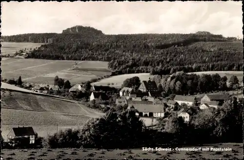 Ak Cunnersdorf Hohnstein Sächsische Schweiz, Panorama mit Papststein