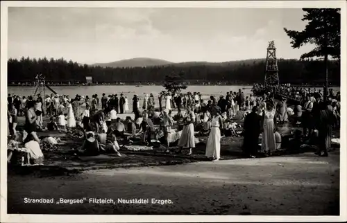 Ak Neustädtel Schneeberg im Erzgebirge, Strandbad Bergsee Filzteich, Badegäste