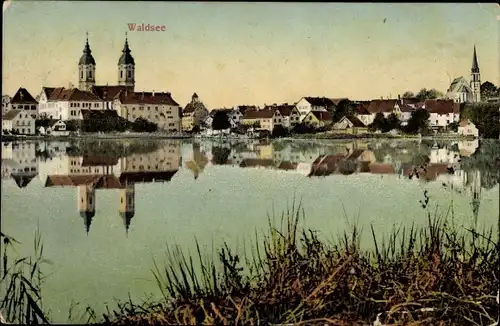 Ak Bad Waldsee in Oberschwaben Württemberg, Ortsansicht, Wasserspiegelung