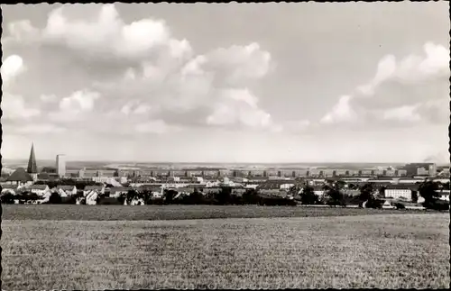 Ak Wolfsburg in Niedersachsen, Blick über das Laagberg-Viertel auf das V.W.-Werk