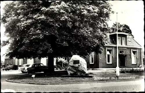 Ak Zuidwolde Drenthe, Gemeentehuis