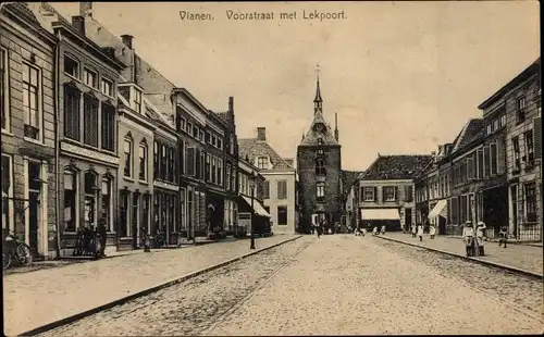 Ak Vianen Utrecht Niederlande, Voorstraat met Lekpoort