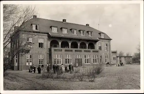 Ak Oostvoorne aan Zee Südholland, Chr. Gezondheidskolonie, Koloniehuis, Naar Buiten