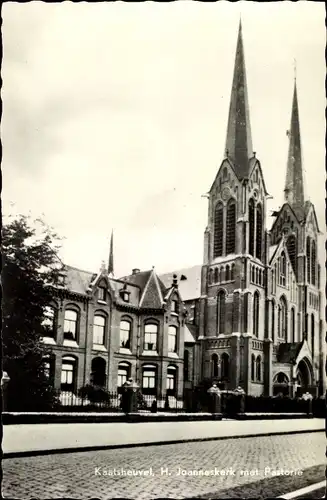 Ak Kaatsheuvel Nordbrabant, H. Joanneskerk met Pastorie