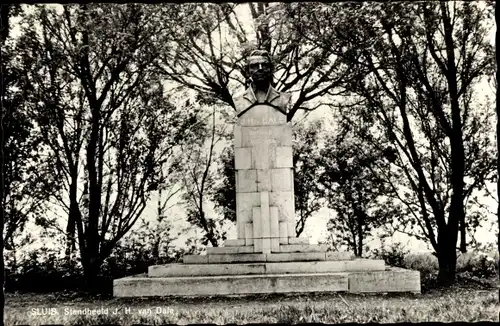 Ak Sluis Zeeland Niederlande, Standbeeld J. H. van Dale