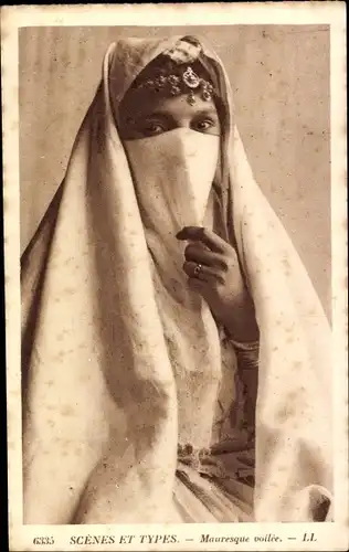 Ak Scenes et Types, Mauresque voilee, Maghreb