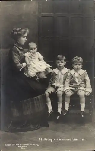 Ak Kronprinzessin von Schweden, Margaret of Connaught, Gustav Adolf, Sigvard, Ingrid