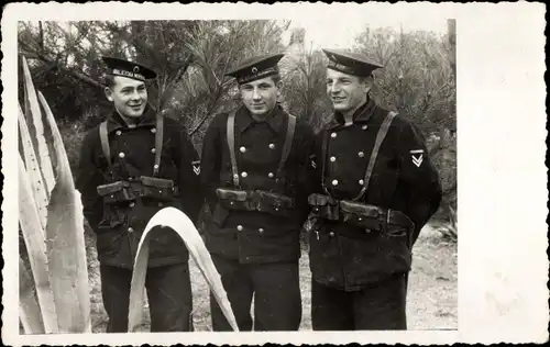 Foto Ak Kraljevska Mornarica, Jugoslawische Soldaten, Seeleute