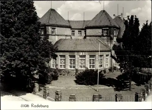 Ak Radeburg Sachsen, Gebäude