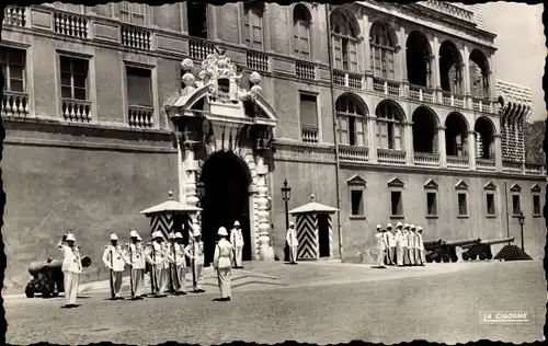 Ak Monaco, La releve de la Garde devant le Palais Princier