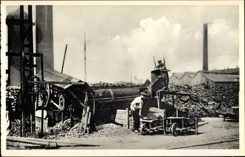 Ak Couillet Charleroi Hennegau, Usines Metallurgiques du Hainaut, Tirage du petit coke