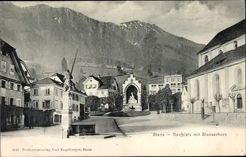 Ak Stans Kanton Nidwalden, Dorfplatz mit Slanserhorn