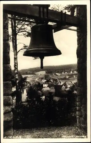 Ak Hartha Hintergersdorf Tharandt im Erzgebirge, Blick über den Ort, Glocke