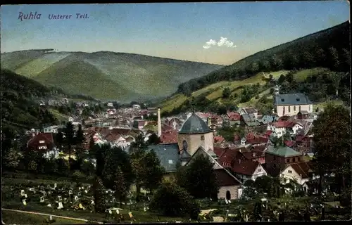 Ak Ruhla in Thüringen, Blick auf den Ort, unterer Teil, Kirche, Berge